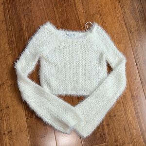 Kimchi Blue Soft White Fuzzy Sweater